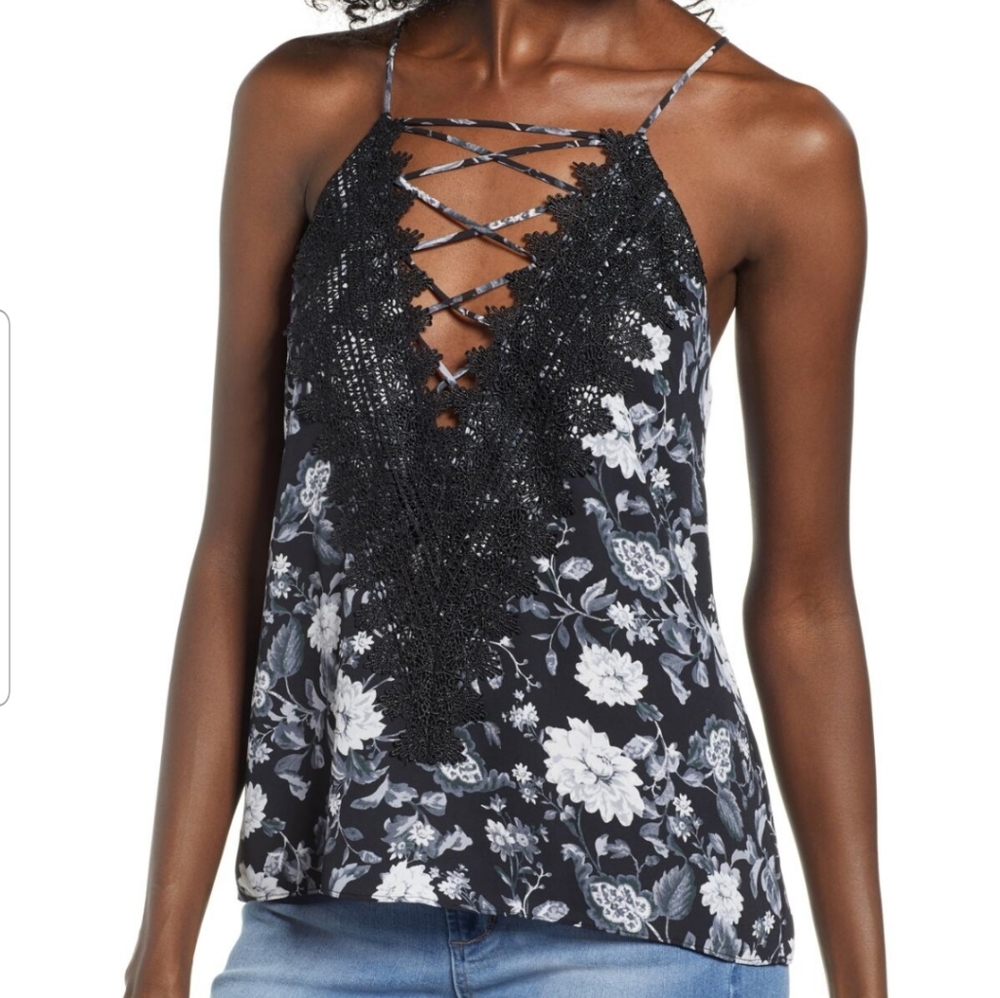 Wayf lace cami